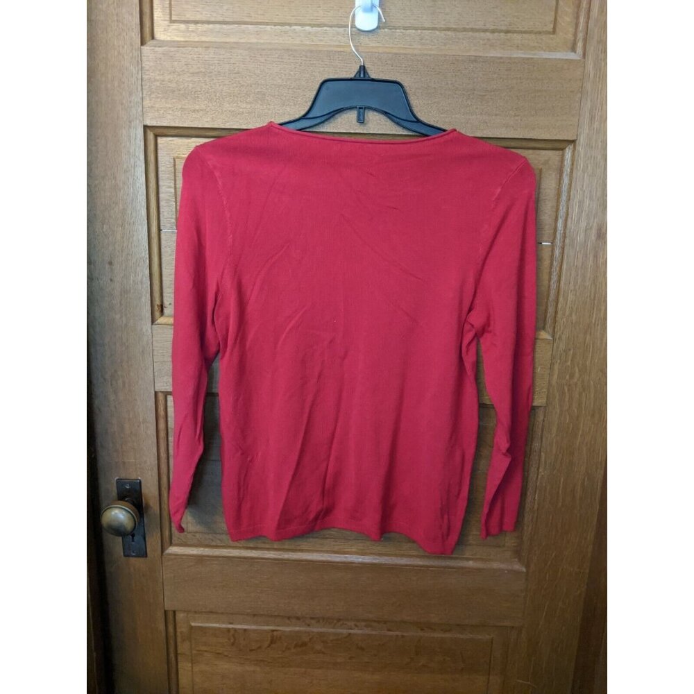 Chicos Size 1 Sweater Top Red Lightweight Solid Classic - Picture 3 of 4